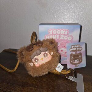 Yooki 7th Generation Mobile Phone Lanyard - Plush Little Zoo Racoon (Confirmed)
